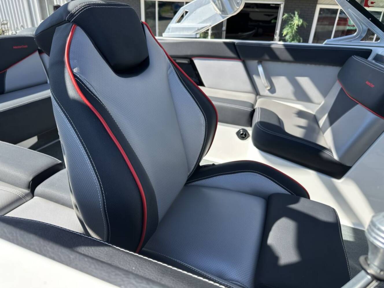 A photo of this 2018 Mastercraft XT22