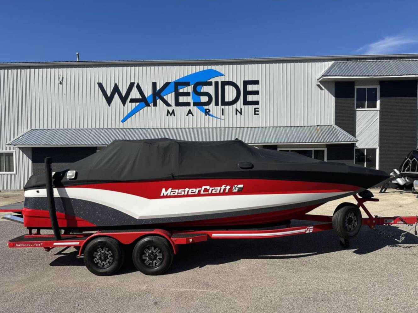 A photo of this 2018 Mastercraft XT22