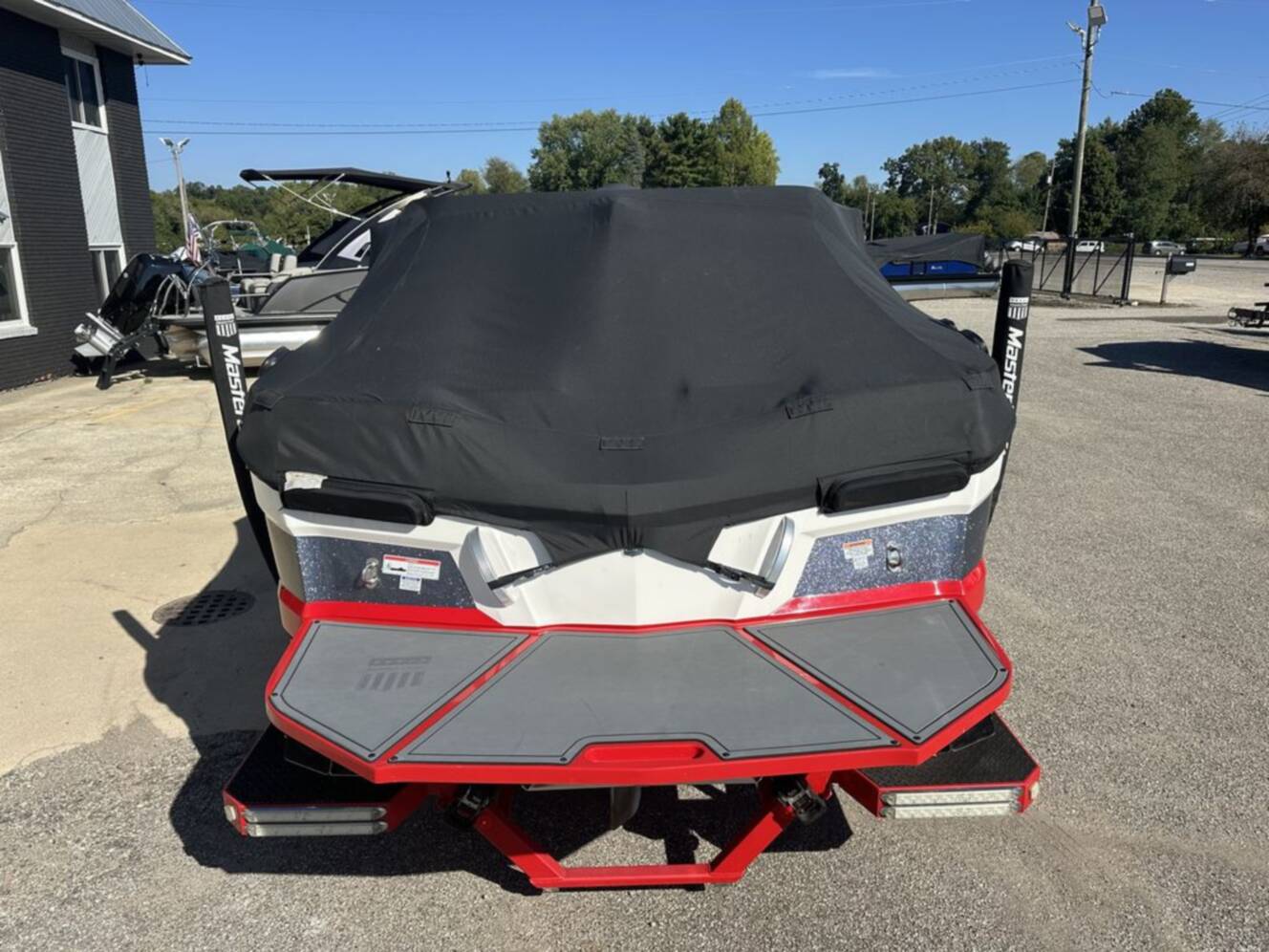 A photo of this 2018 Mastercraft XT22