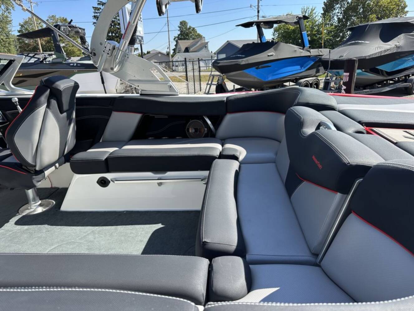 A photo of this 2018 Mastercraft XT22