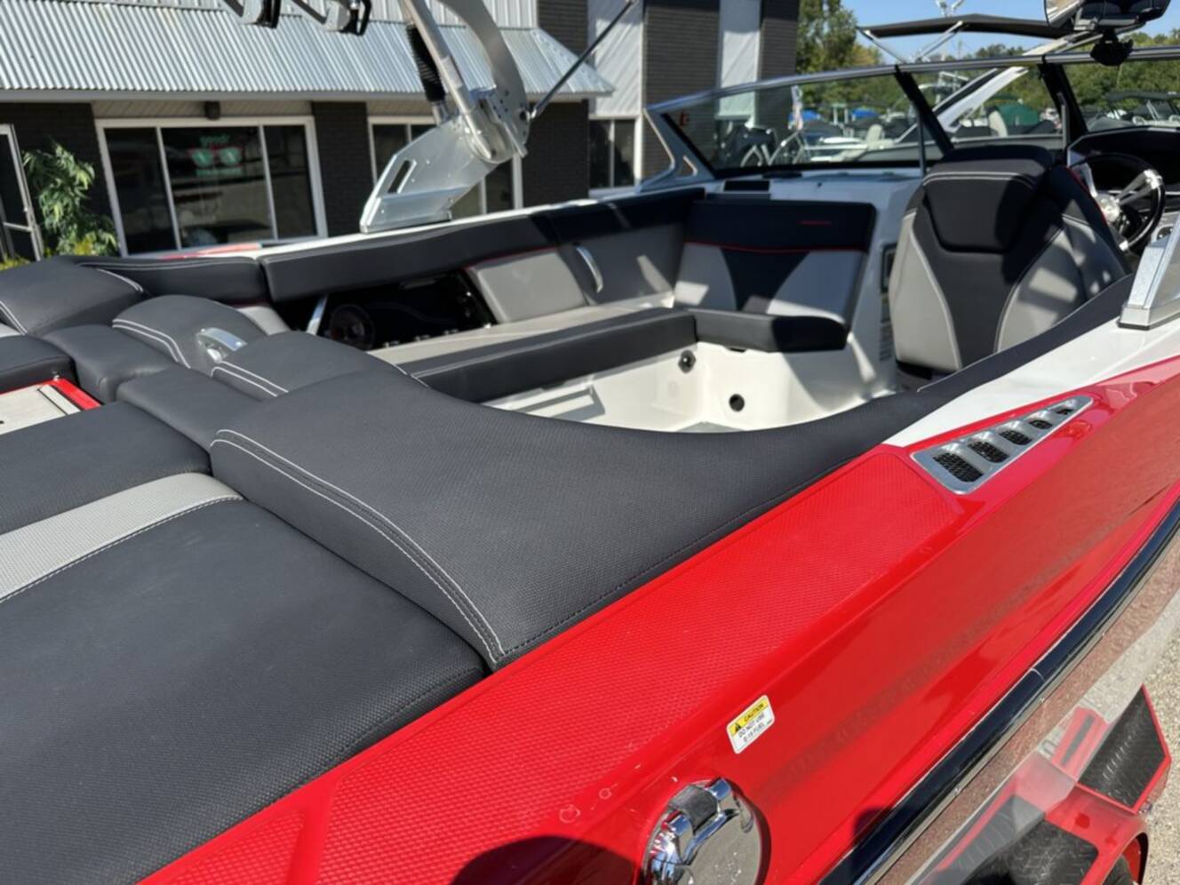 A photo of this 2018 Mastercraft XT22