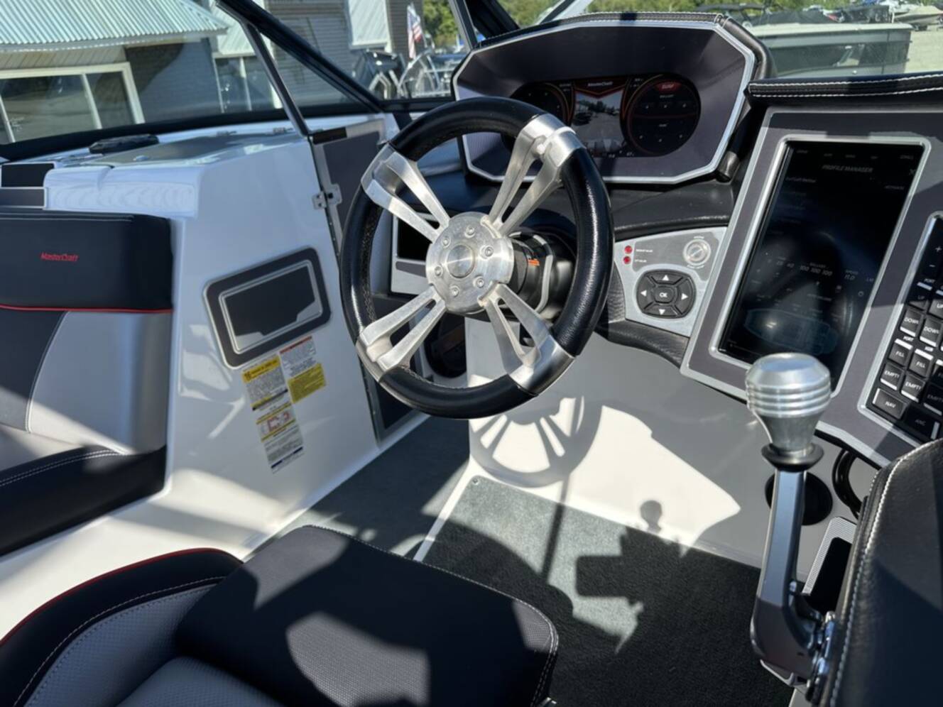A photo of this 2018 Mastercraft XT22