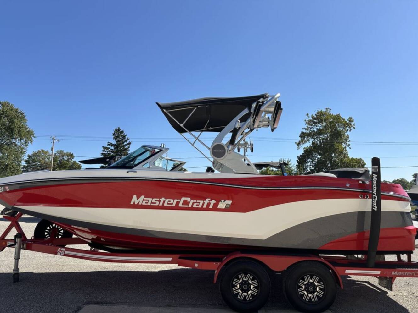 A photo of this 2018 Mastercraft XT22