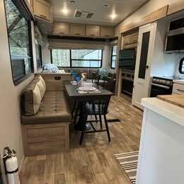 2021 Keystone ARCADIA 3250RL RV