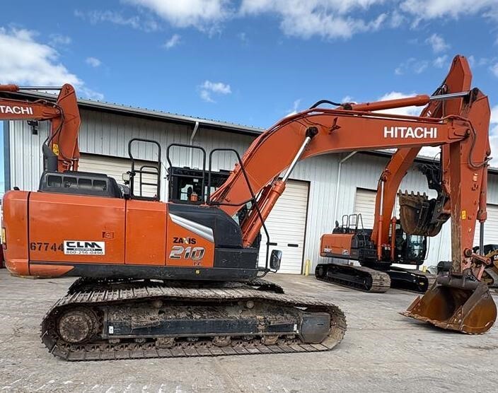 Hitachi ZX210 LC-7 Equipment For Sale - Hitachi ZX210 LC-7