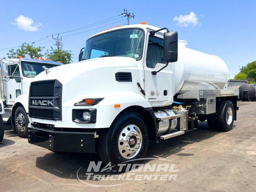 2025 MACK MD7 in Hialeah, FL