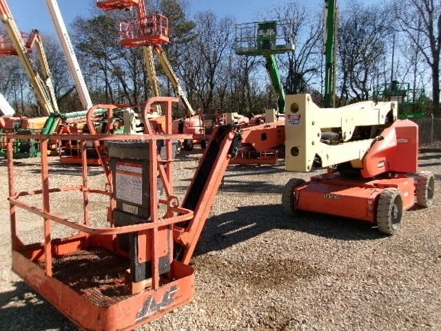 Used Articulated Boom Lift Equipment listings For Sale Near