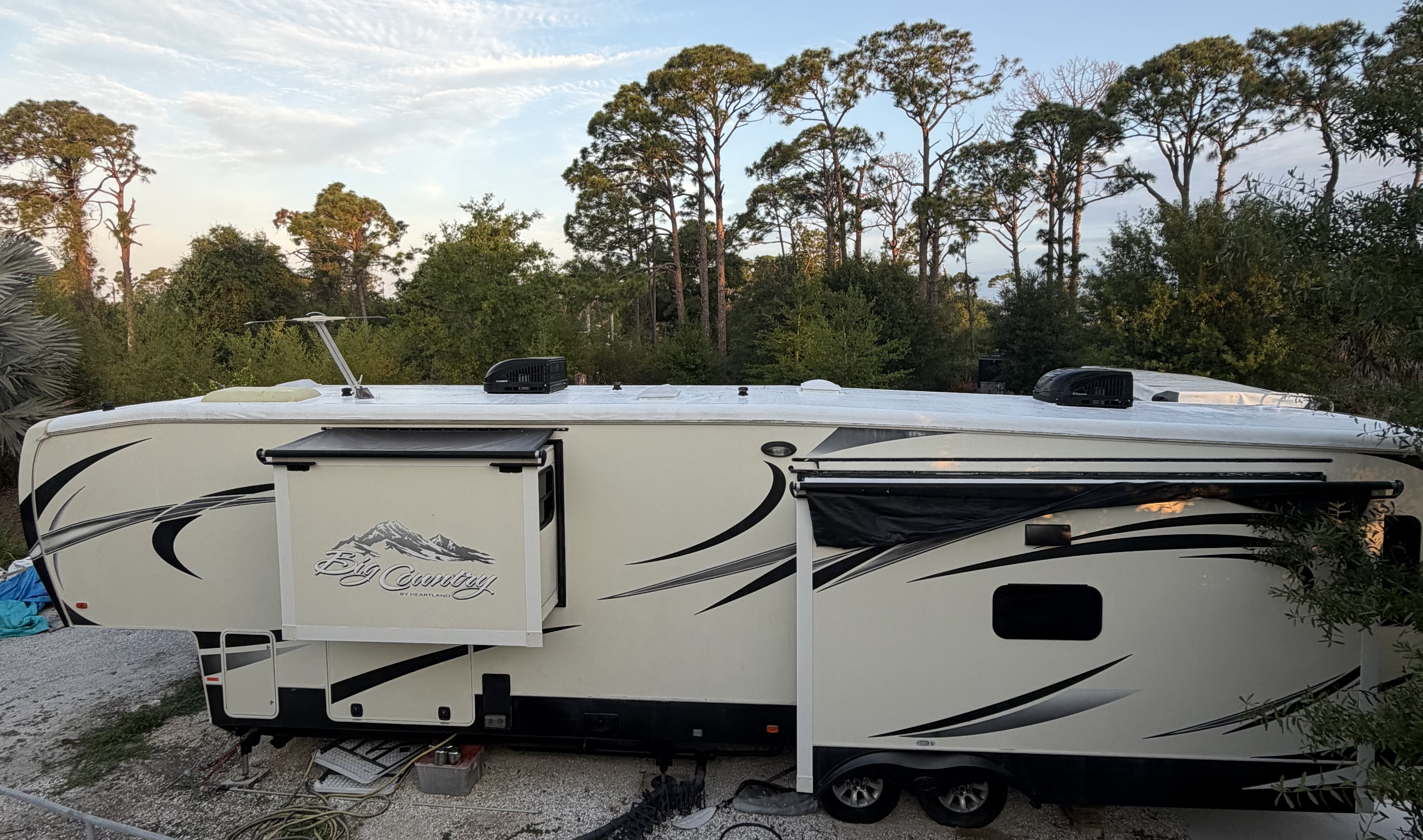 2015 Heartland BIG COUNTRY BC 3950FB RV