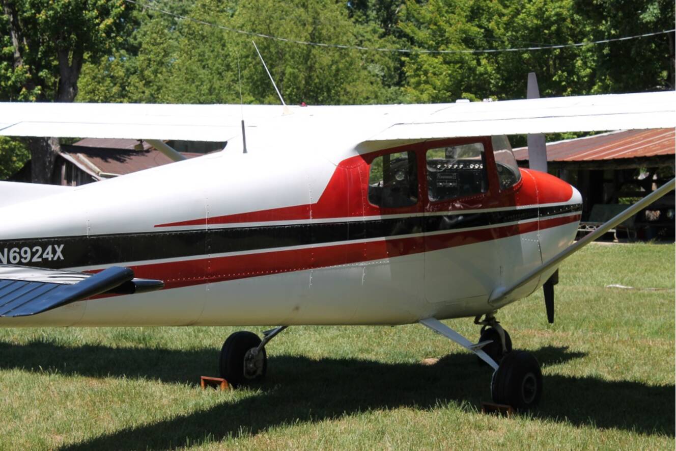 A photo of this 1961 Cessna 172