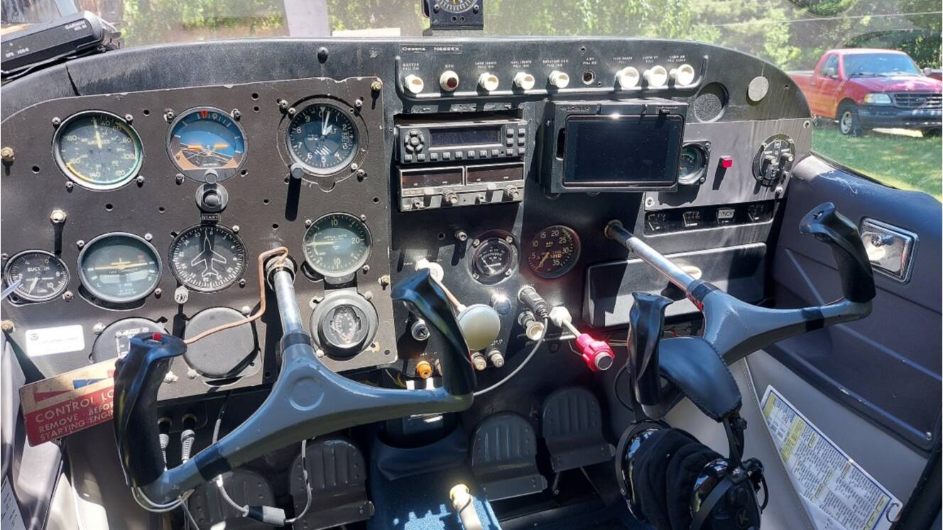 A photo of this 1961 Cessna 172
