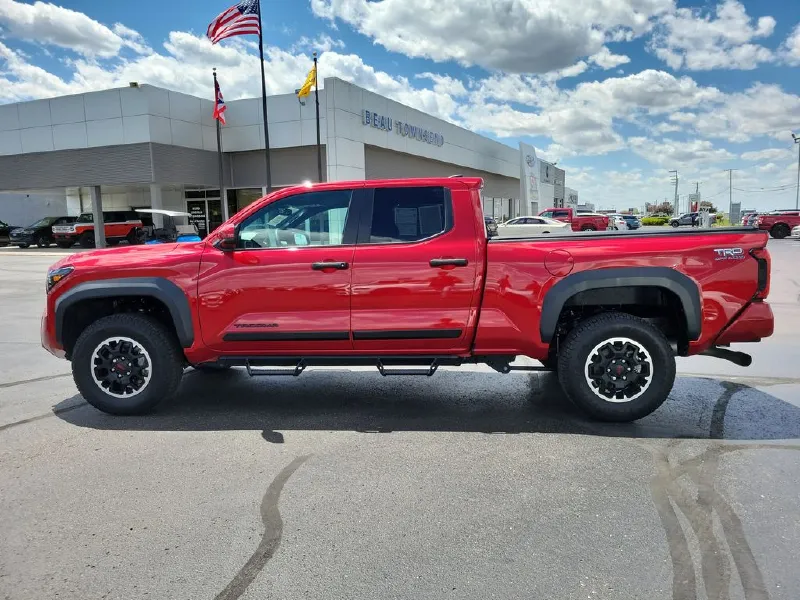 2024 TOYOTA TACOMA