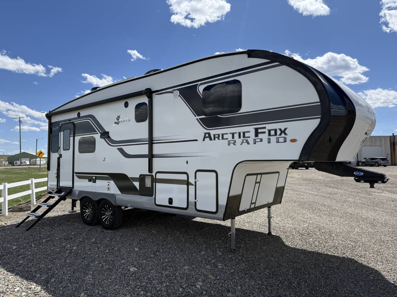A photo of this 2026 Northwood Mfg ARCTIC FOX RAPID 225RBS