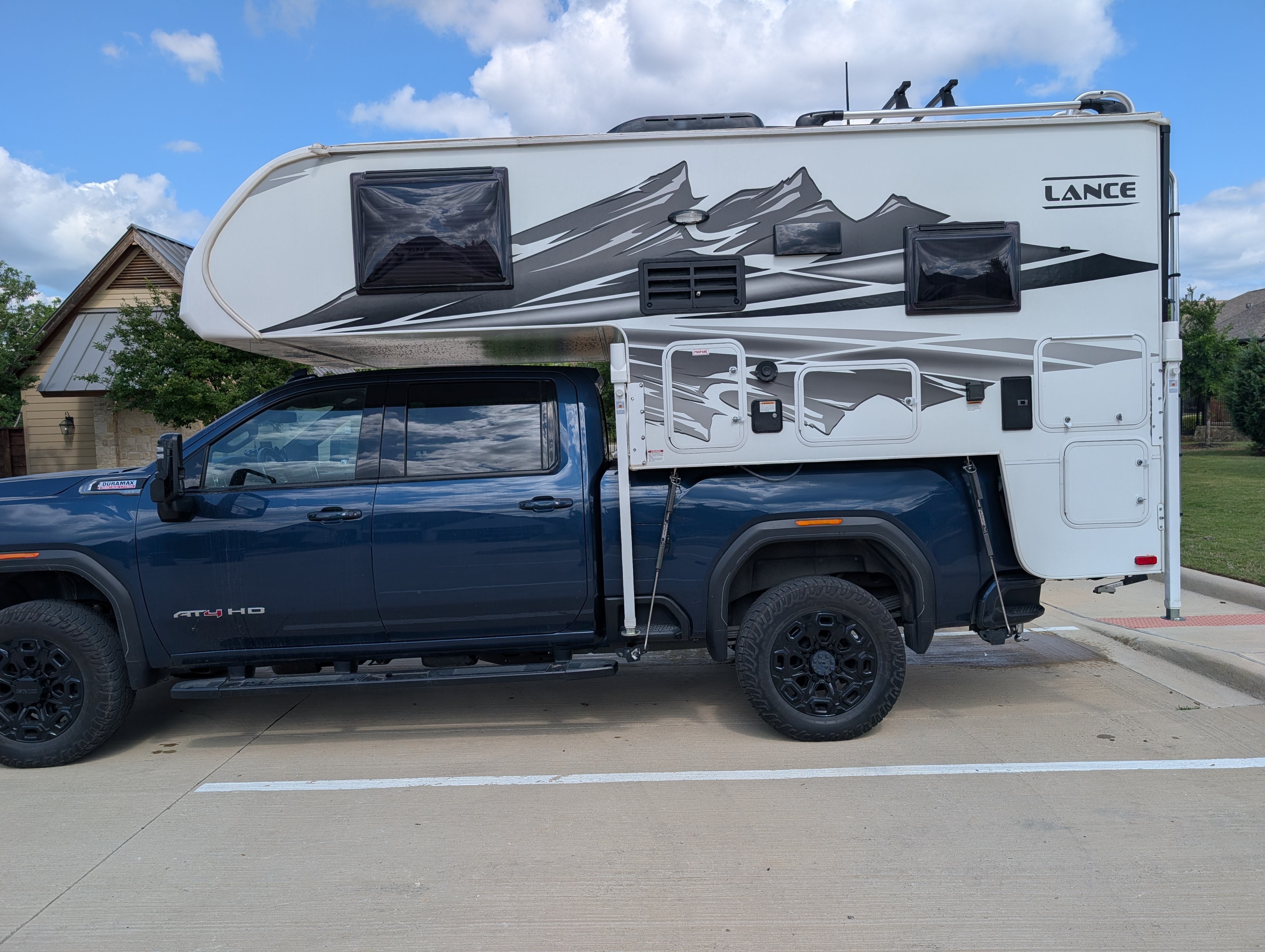 2023 Lance 825 Truck Camper in denton TX