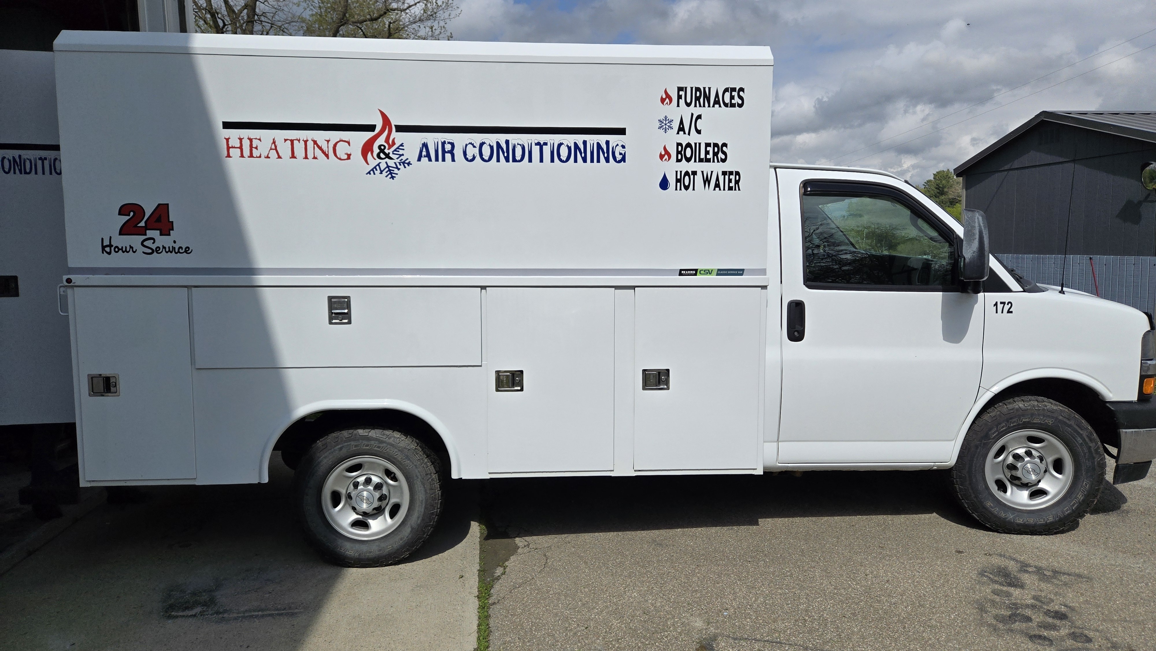 2017 CHEVROLET Express 3500 in Avoca, NY