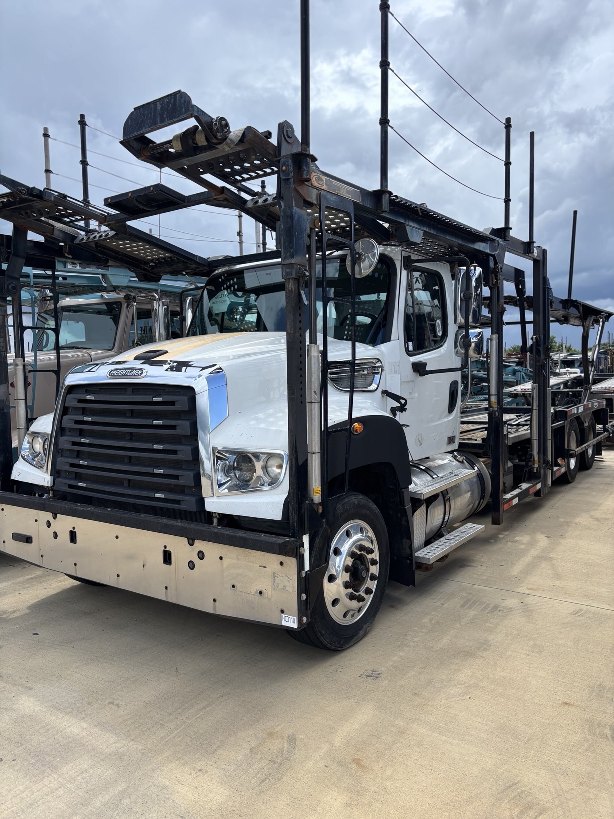 2016 FREIGHTLINER 114 SD in Lincoln, AL