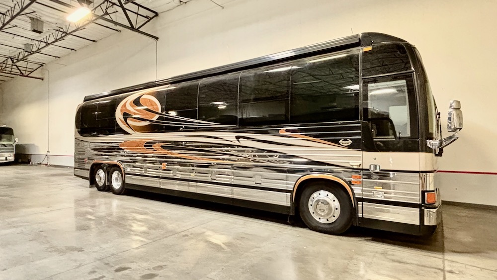 2001 Prevost MARATHON XLII40 in phoenix AZ