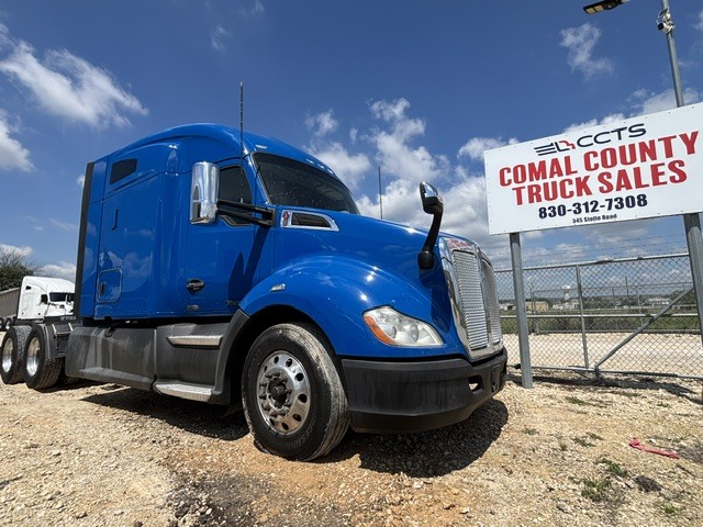 2019 KENWORTH T680 in New Braunfels, TX