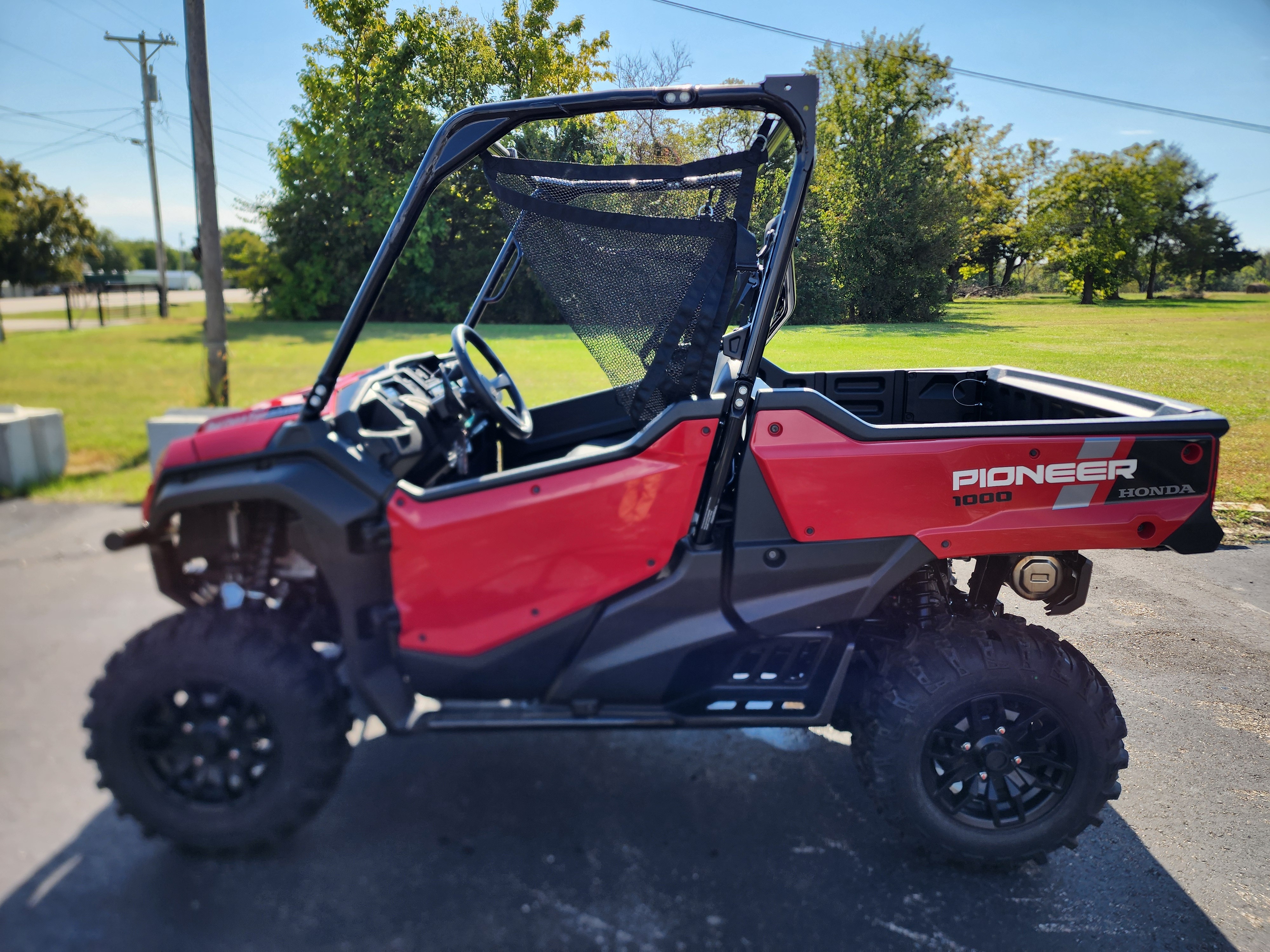 2025 Honda Pioneer 1000 Deluxe in chanute KS