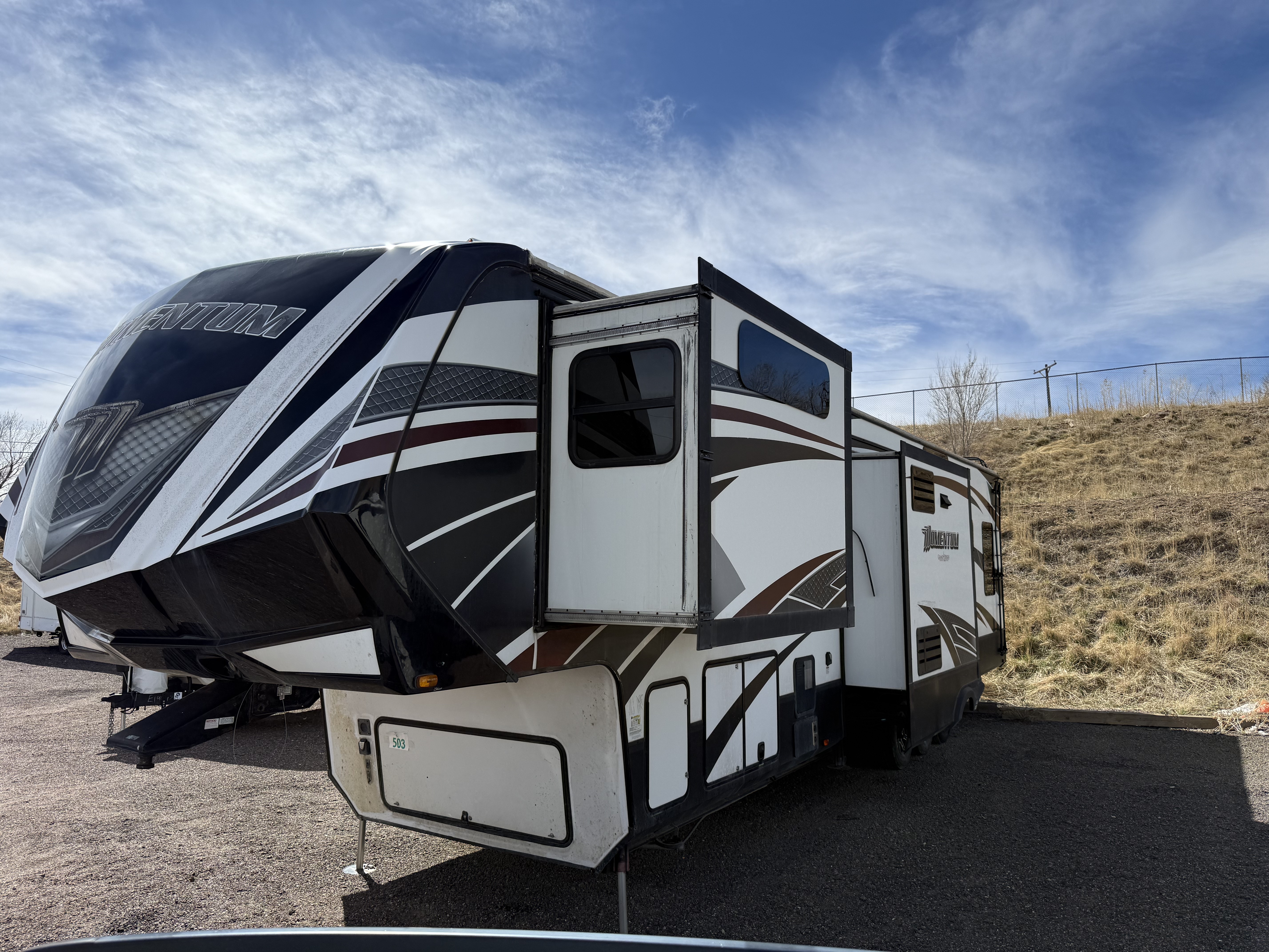 2016 Grand Design MOMENTUM 385TH RV