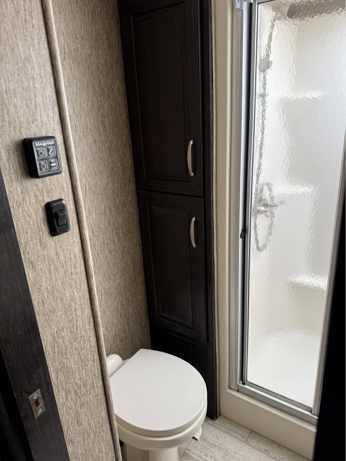 A photo of this 2016 Grand Design MOMENTUM 385TH