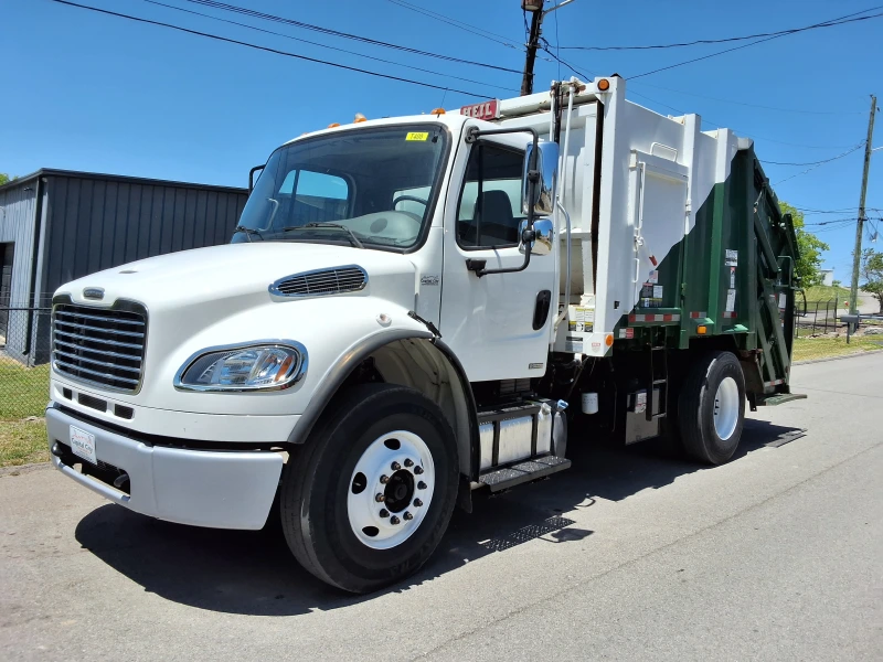 2012 FREIGHTLINER M2