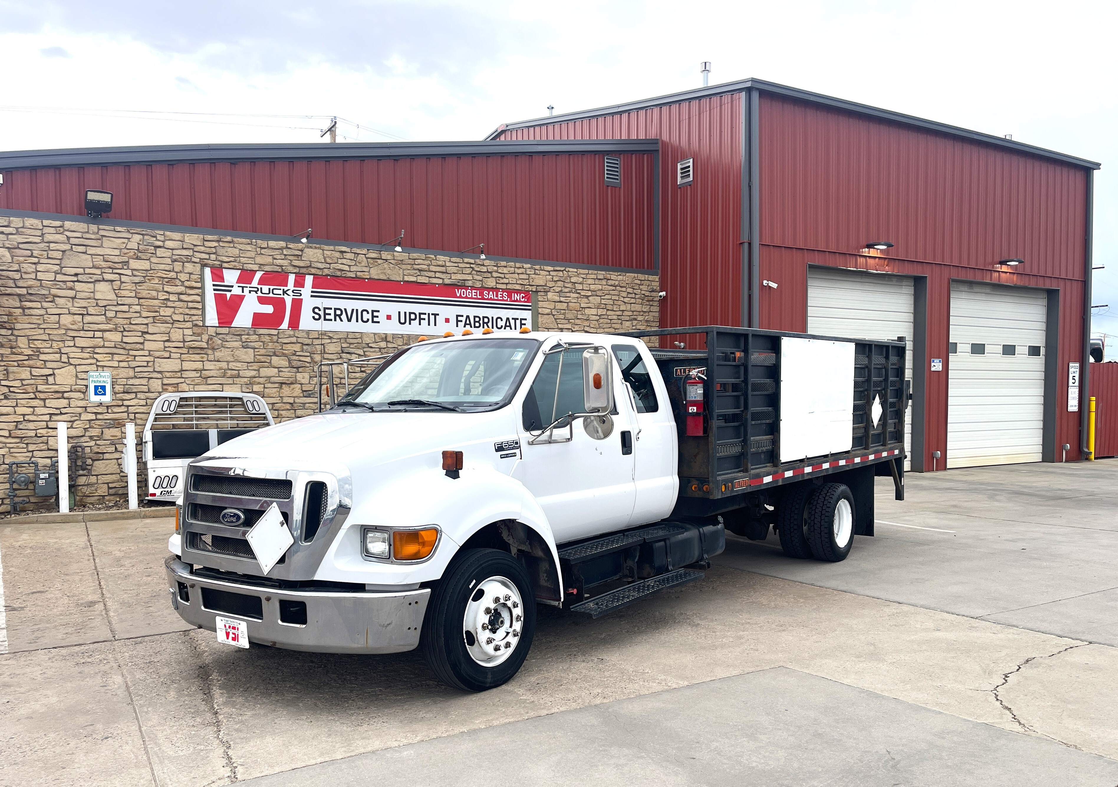 2006 FORD F650 SD DIESEL STRAIGHT FRAME in Commerce City, CO