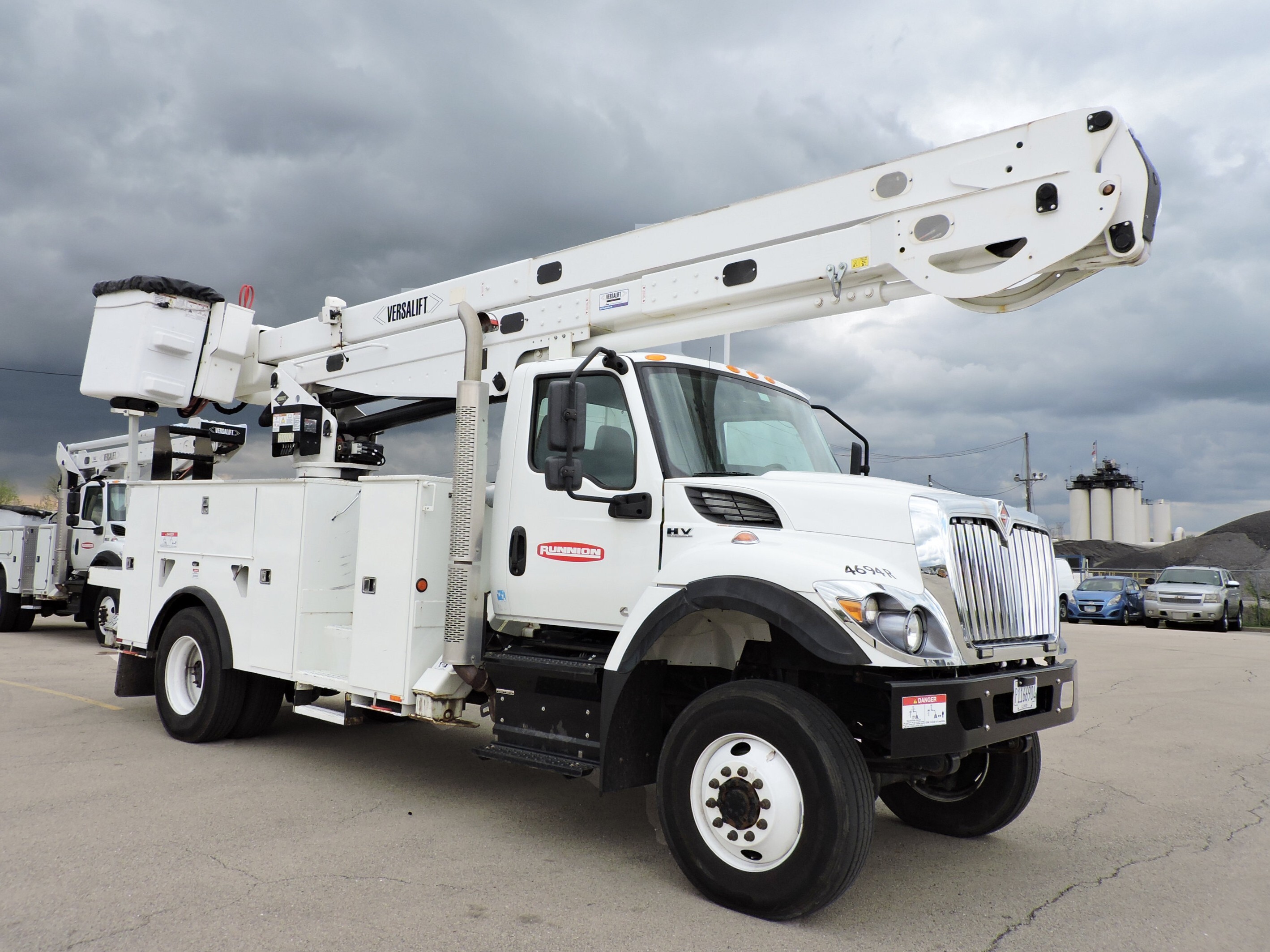 2022 VERSALIFT VN-555-MHI in La Grange, IL