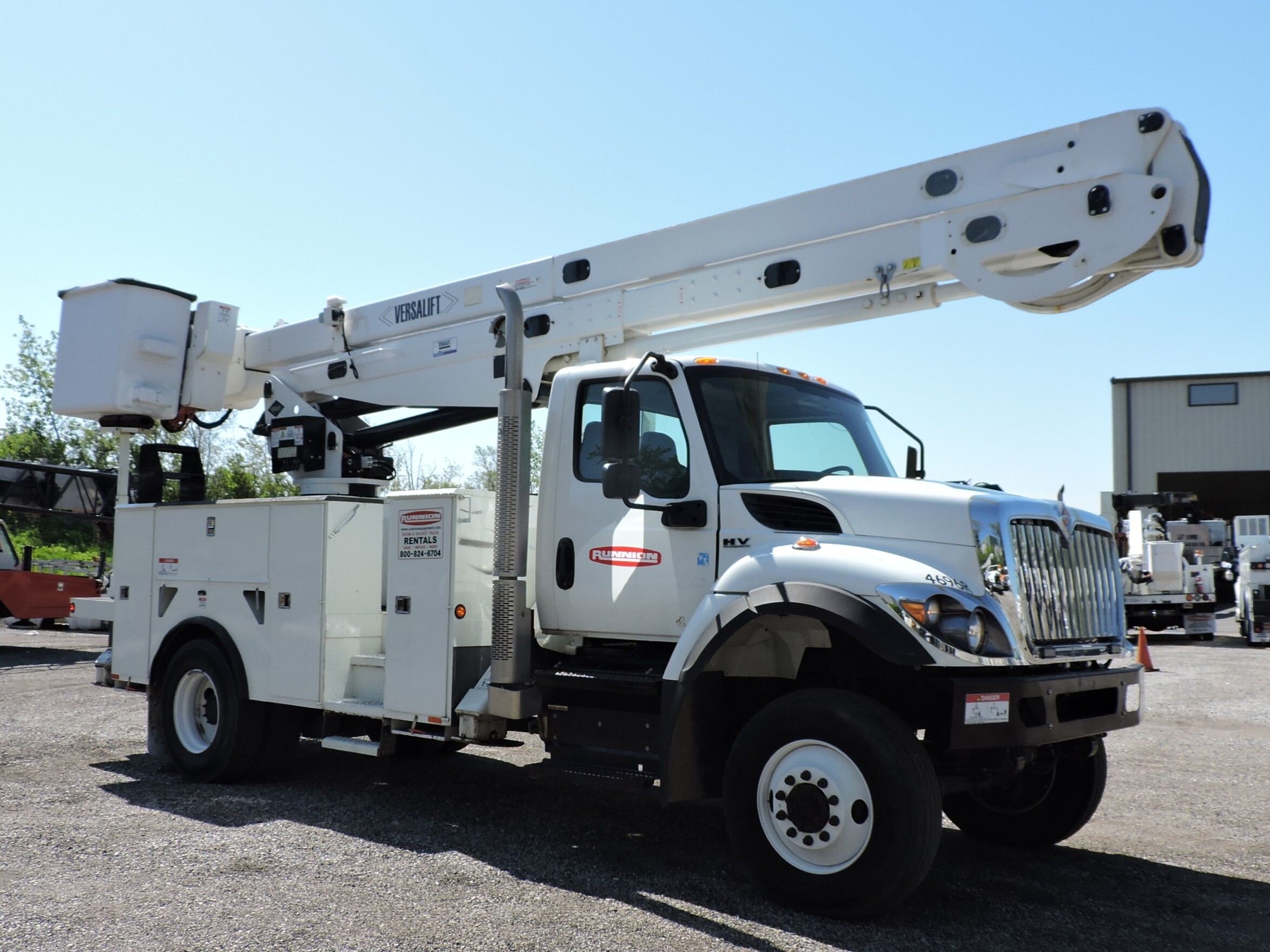 2022 VERSALIFT VN-555-MHI in La Grange, IL