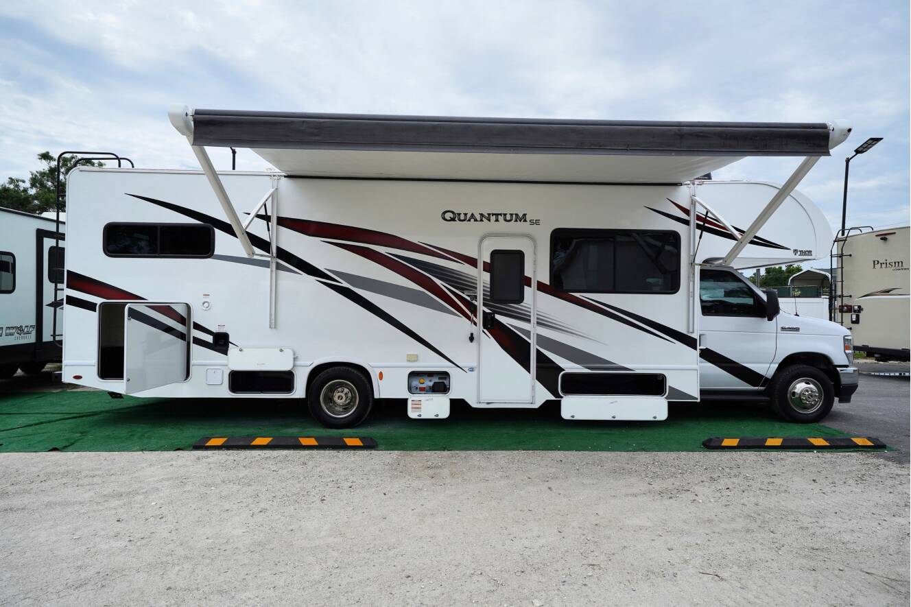 A photo of this 2023 Thor Motor Coach Quantum SE 31WV
