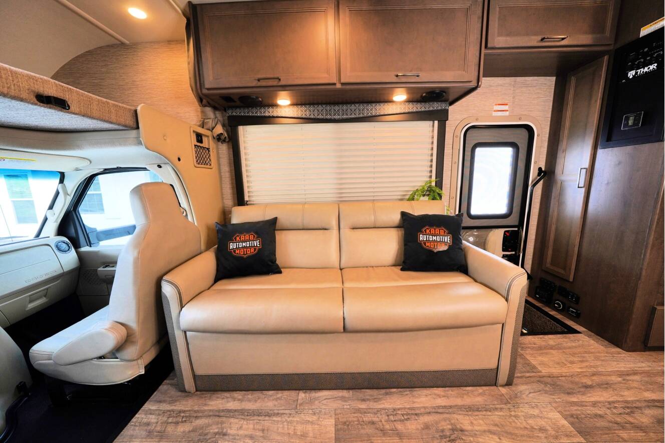 A photo of this 2023 Thor Motor Coach Quantum SE 31WV