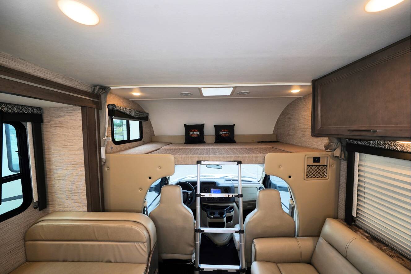 A photo of this 2023 Thor Motor Coach Quantum SE 31WV