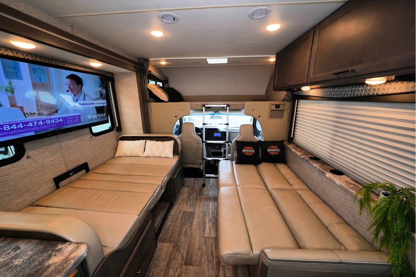 A photo of this 2023 Thor Motor Coach Quantum SE 31WV