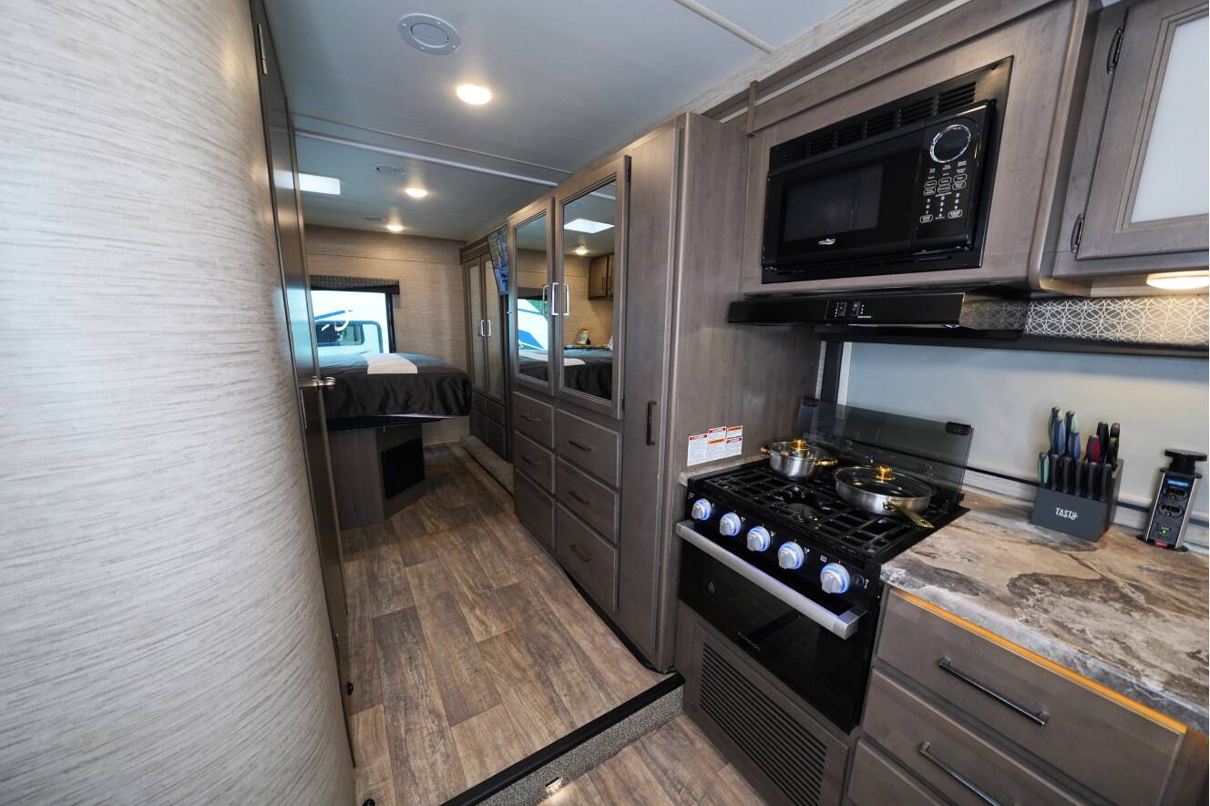 A photo of this 2023 Thor Motor Coach Quantum SE 31WV