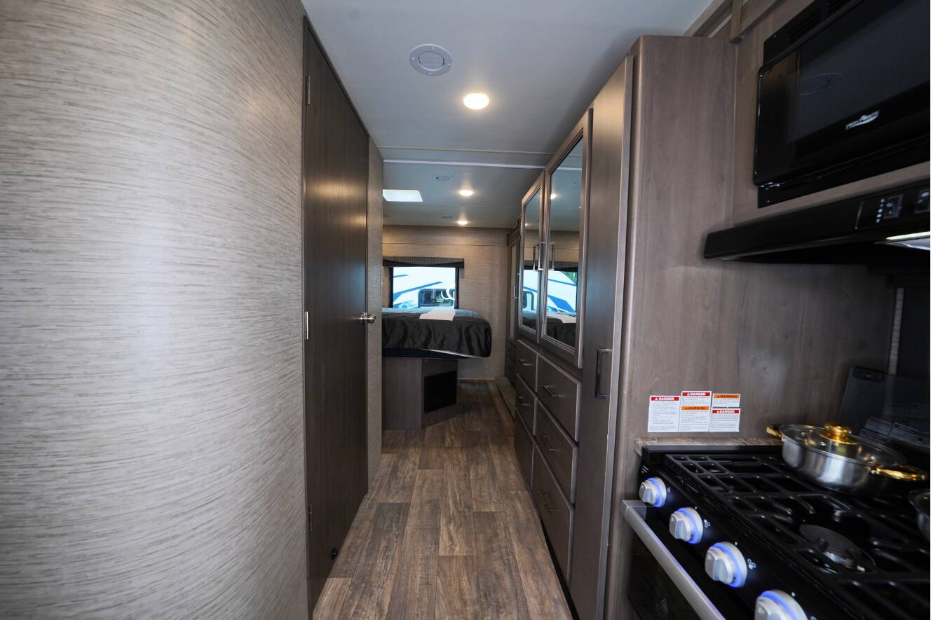 A photo of this 2023 Thor Motor Coach Quantum SE 31WV