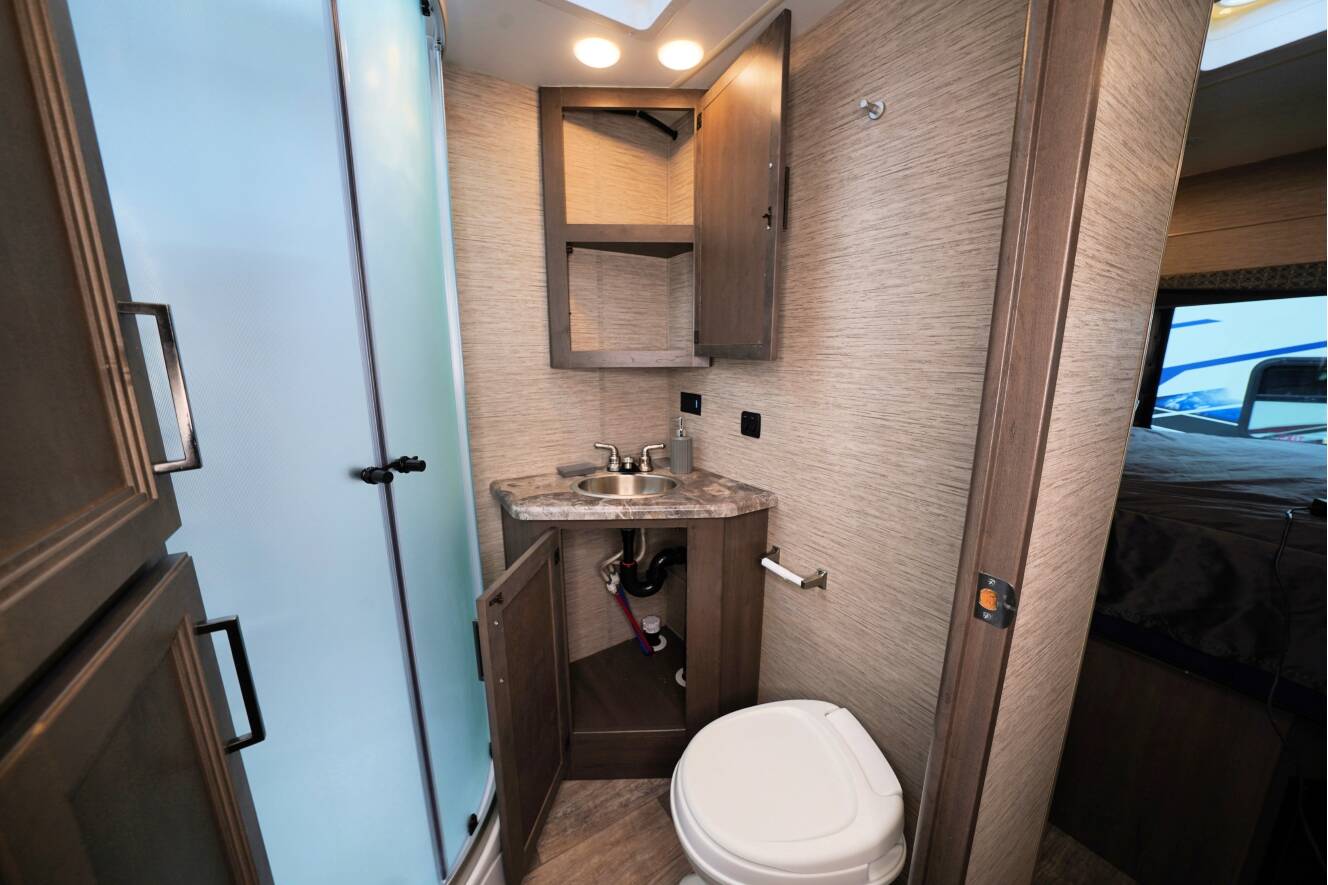 A photo of this 2023 Thor Motor Coach Quantum SE 31WV
