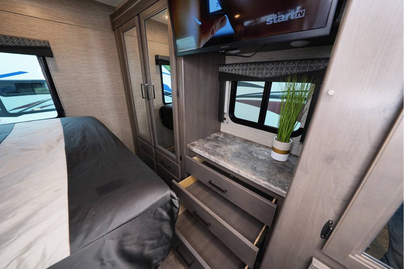 A photo of this 2023 Thor Motor Coach Quantum SE 31WV