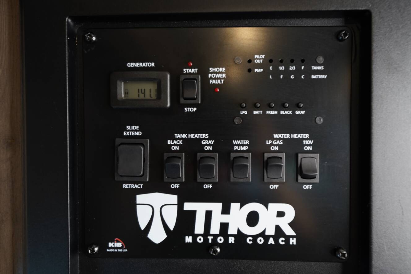 A photo of this 2023 Thor Motor Coach Quantum SE 31WV
