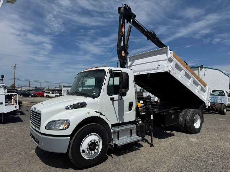 2016 FREIGHTLINER BUSINESS CLASS M2 106