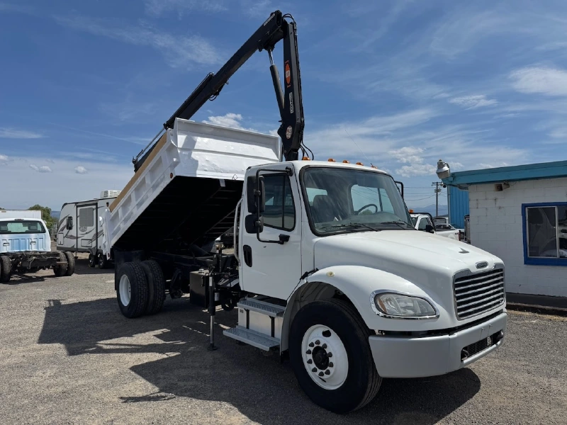 2016 FREIGHTLINER BUSINESS CLASS M2 106