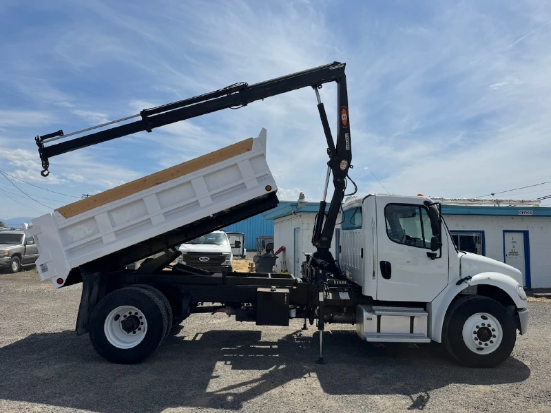 2016 FREIGHTLINER BUSINESS CLASS M2 106