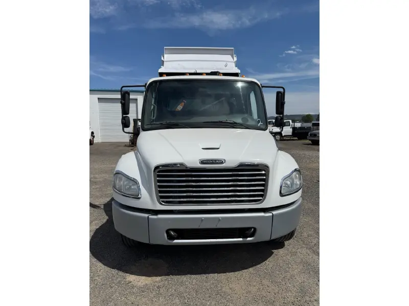 2016 FREIGHTLINER BUSINESS CLASS M2 106