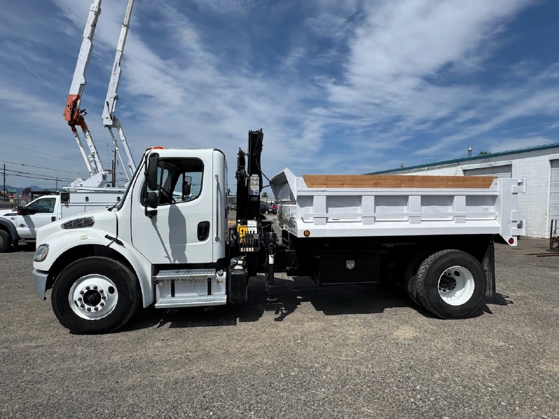 2016 FREIGHTLINER BUSINESS CLASS M2 106
