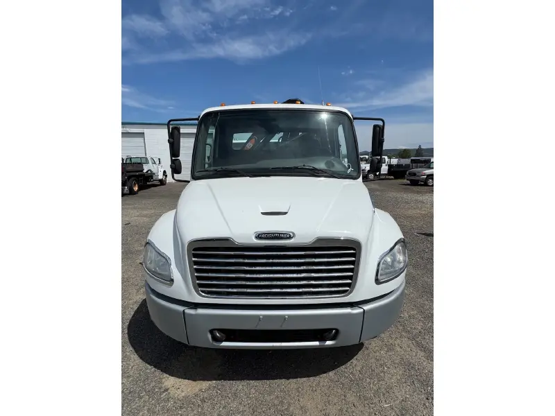 2016 FREIGHTLINER BUSINESS CLASS M2 106
