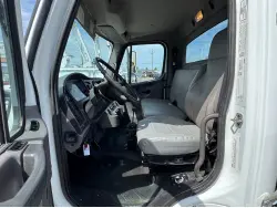2016 FREIGHTLINER BUSINESS CLASS M2 106
