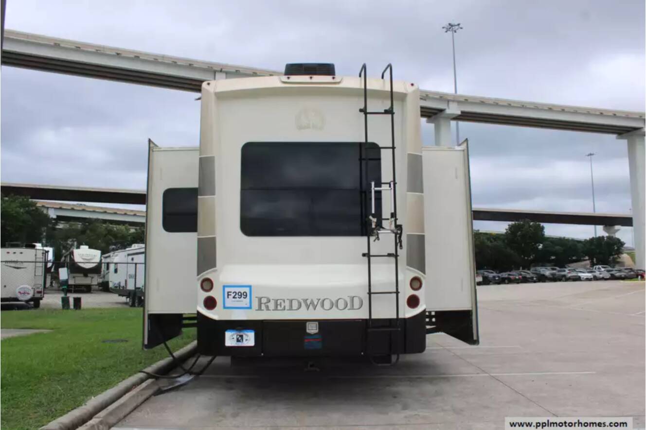 A photo of this 2016 Redwood REDWOOD RW38RD
