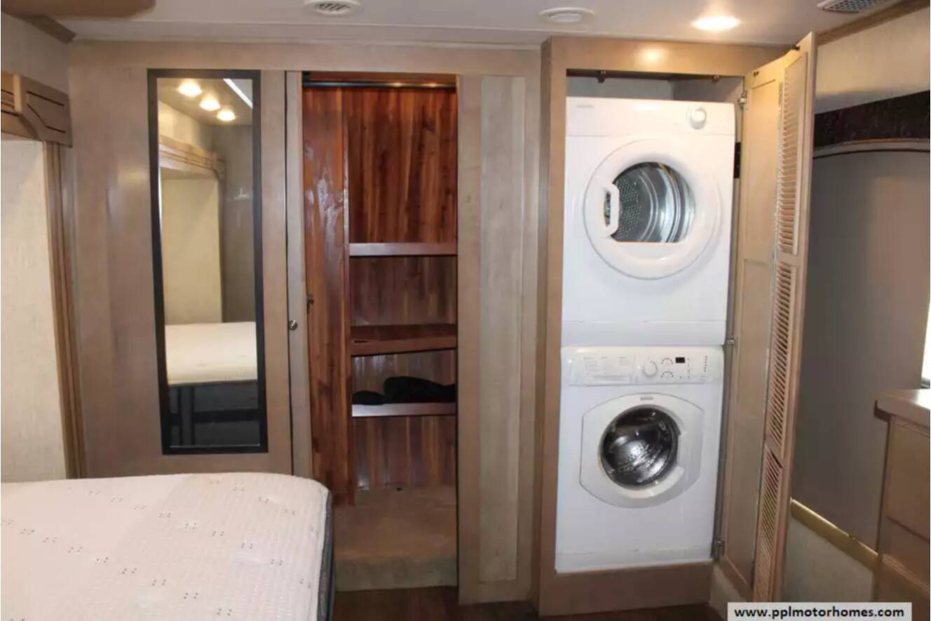 A photo of this 2016 Redwood REDWOOD RW38RD