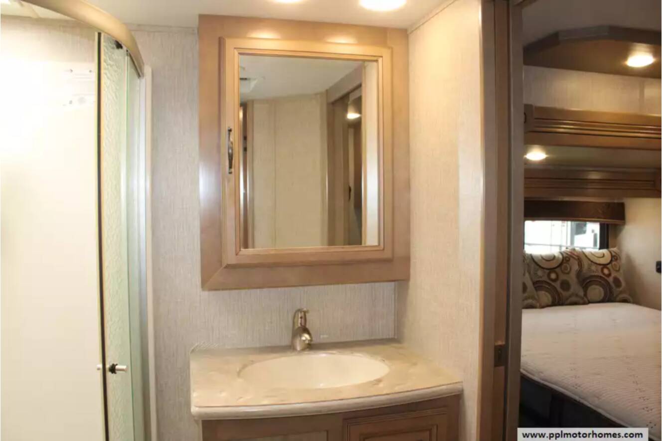 A photo of this 2016 Redwood REDWOOD RW38RD