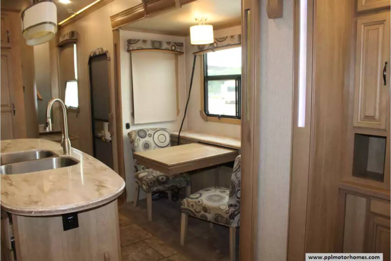A photo of this 2016 Redwood REDWOOD RW38RD