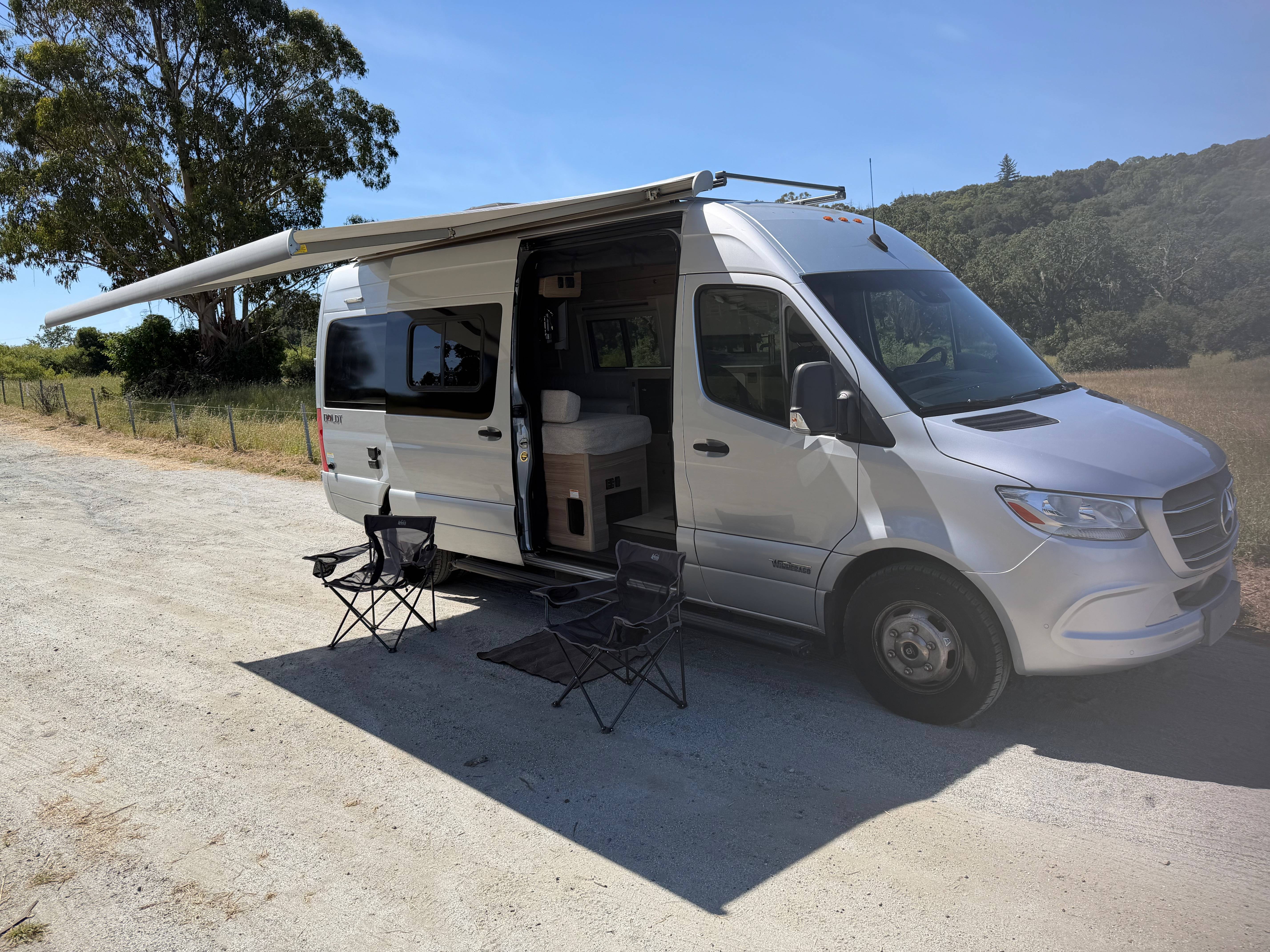 2020 Winnebago BOLDT 70KL RV