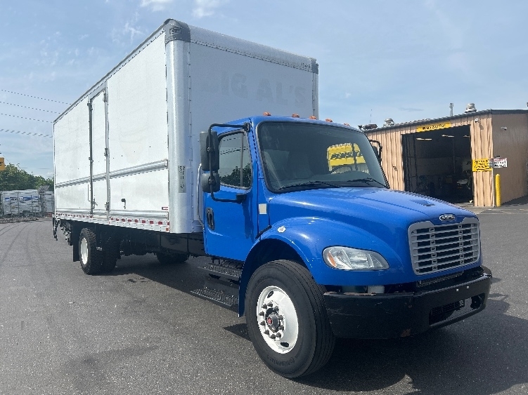 2019 FREIGHTLINER BUSINESS CLASS M2 106 in Portland, OR